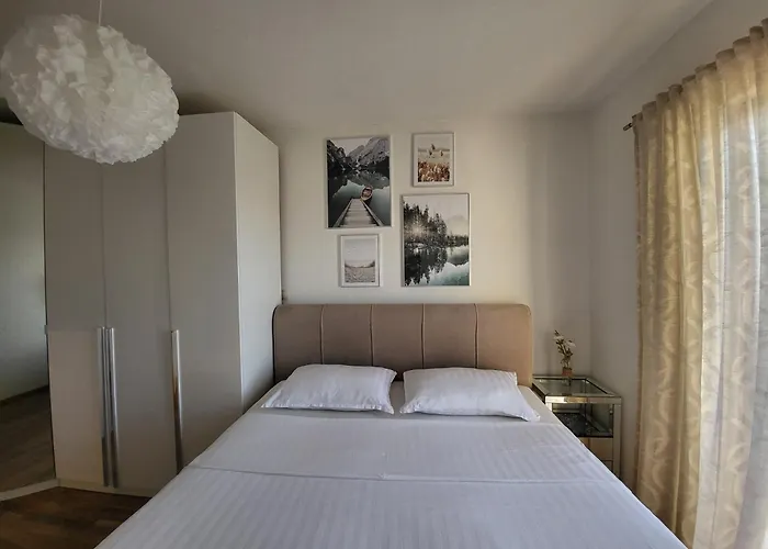 Rosa Apartament