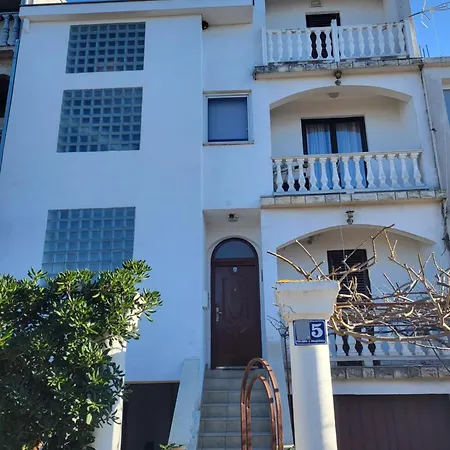 Rosa Apartamento Zadar